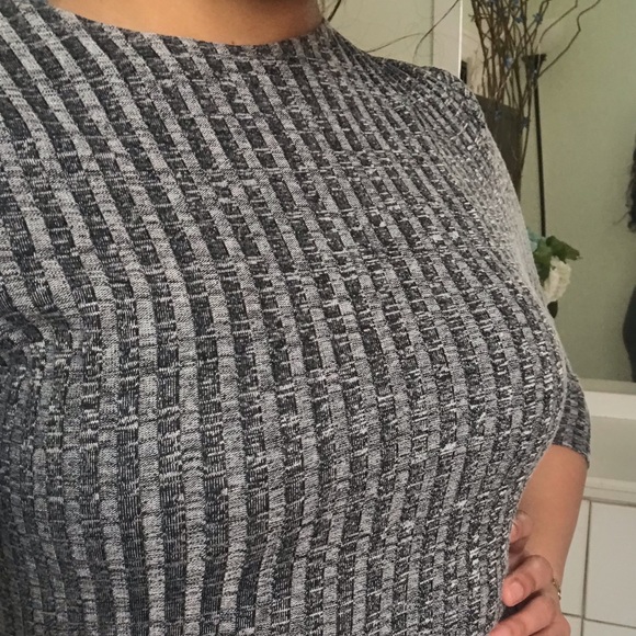 Grey dress - Picture 3 of 3